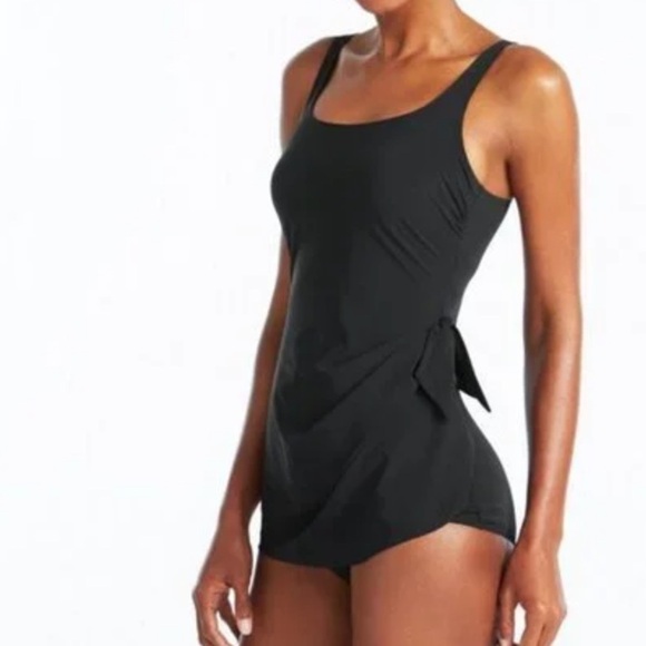 L.L. Bean NWT Black Slimming Swimwear Sarong Tanksuit Size 12REG - Picture 1 of 16